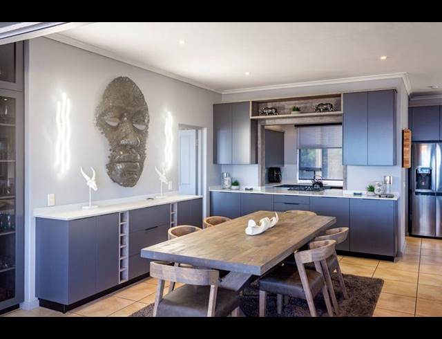 4 BEDROOM APARTMENT FOR SALE IN PINNACLE POINT GOLF ESTATE